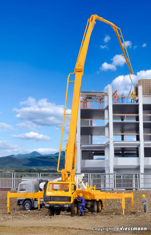 Kibri 10200 Schwing Concrete Pump 4-Axle