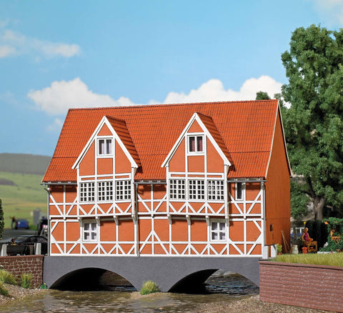 Busch 1656 Bridge House