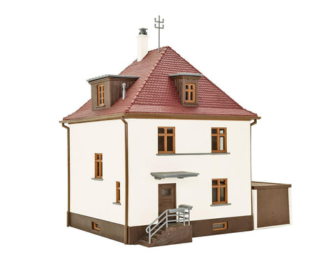 Kibri 38200 H0 Settlement house with garage