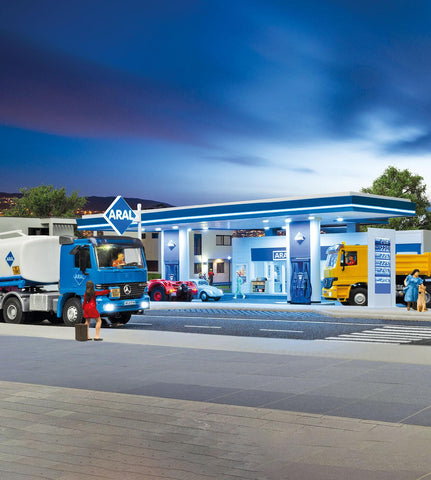Kibri 38547 H0 Modern ARAL petrol station