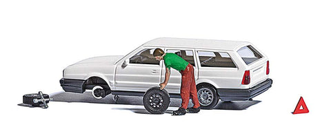 Busch 7827 Action Set: Flat Tyre