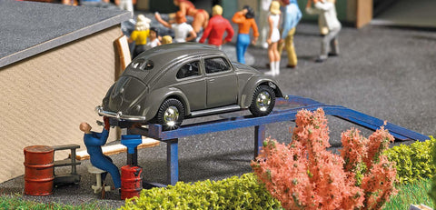 Busch 7829 Action Set: Oil change