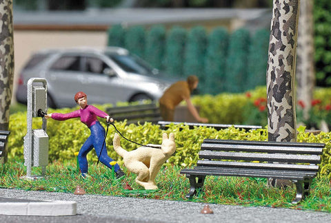 Busch 7851 Action Set: Dog Scene