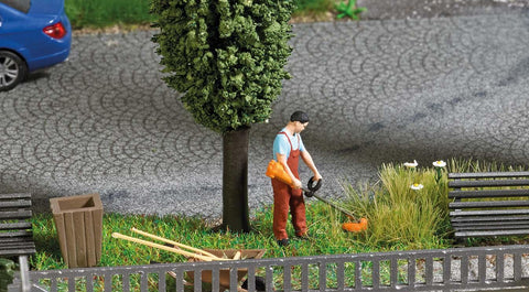 Busch 7853 Action Set: Grass Trimmer