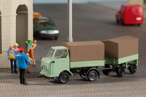 Auhagen 43674 Multicar M22 with trailer