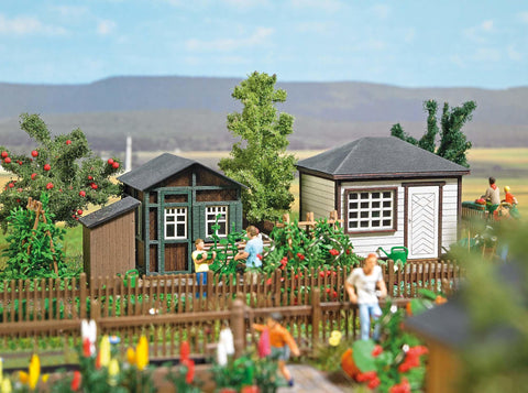 Busch 1616 Set Of 2 Summerhouses With Gardening Accessories