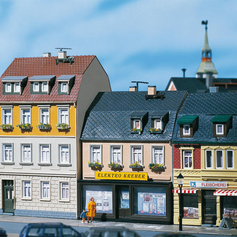 Auhagen 12272 1:100 Town houses 5/7