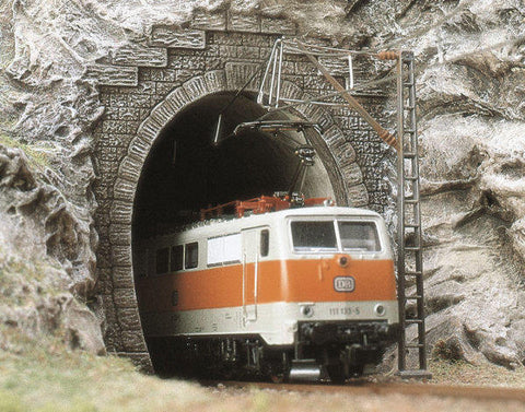 Busch 7026 Electric Loco Portals (2)