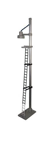 Berko BL21B Single Bowl Head Tall Yard Lamp Black Ladder With White Base