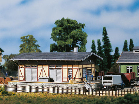 Auhagen 13309 TT Freight shed