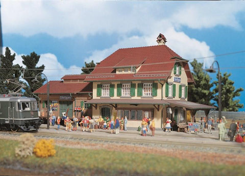 Vollmer 43515 HO Swiss station Darlingen