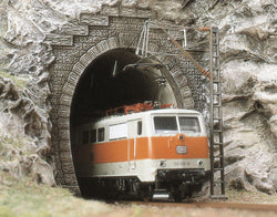 Busch 7024 2 Single Tunnel Portals