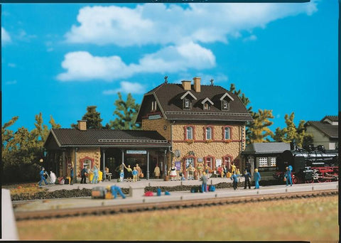 Vollmer 43520 HO Country Station