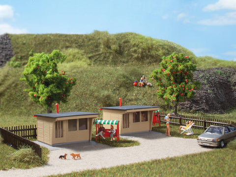 Auhagen 12339 1:100 2 Weekend cabins