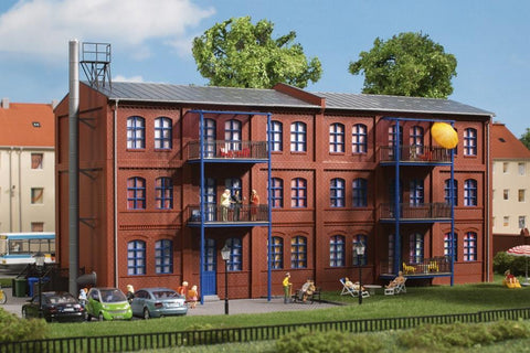 Auhagen 11450 HO Old Mill flats