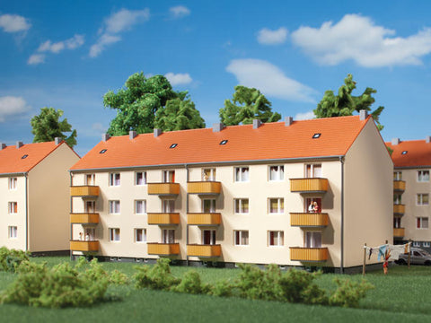 Auhagen 14472 N Multi Family house