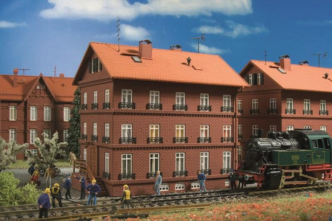 Vollmer 43805 HO Railroadman House Kit
