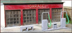 Knightwing PM109 Petrol Station / Garage 