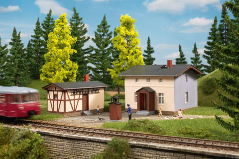 Auhagen 11457 Railwaymans house with side building