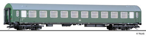 Tillig 16341 2nd class passenger coach type B of the DR Ep III