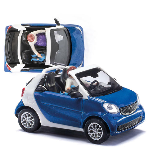 Busch 50779 Smart Fortwo Cabrio Figuren