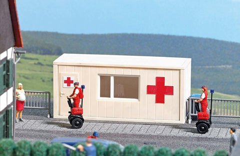 Busch 7869 Action Set: Ambulance Station with segways