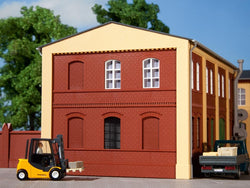 Auhagen 80501 OO/HO Red brick walls with window openings