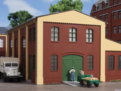 Auhagen 80518 OO/HO 2 Red brick walls 2391A with industrial windows