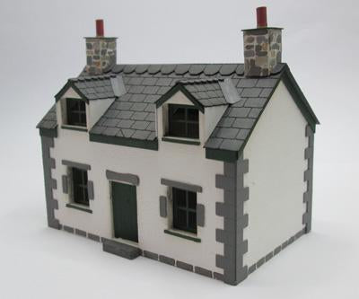 Small Cottage With 2 Dormer Windows OO Scale