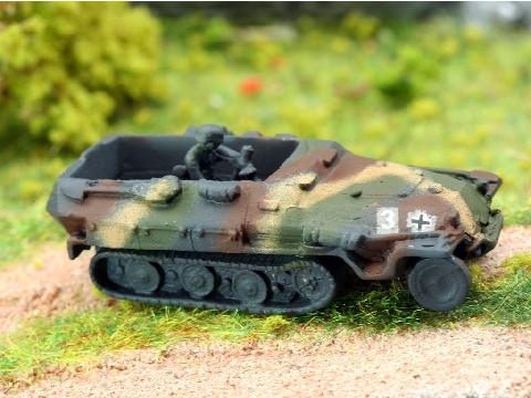 DM Toys 311S Sdkfz 251/2 8cm