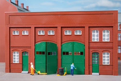 Auhagen 80529 OO/HO 2 Red brick walls, 2 roller doors And 2 Gates