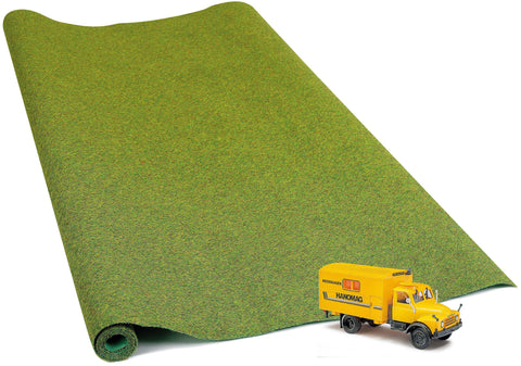 Busch 9770 Grass Mat With Truck