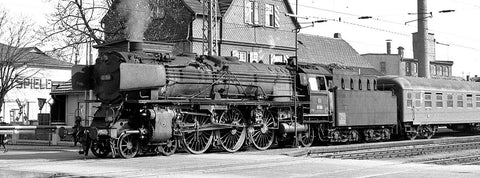 Brawa 40932 Steam Locomotive BR 01 DB DC Analogue BASIC