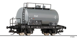 Tillig 17306 Tank car of the DR for the transport of edible oils Ep.