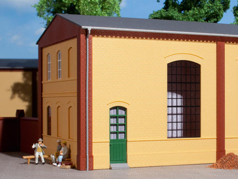 Auhagen 80602 HO Brick walls with industrial windows and doors yellow (2 pc)