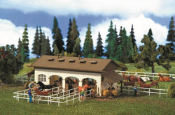 Vollmer 43790 HO Riding Stable w/Horses