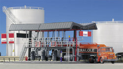 Kibri 39834 OO/HO MIRO Filling Station With Scania Tanker