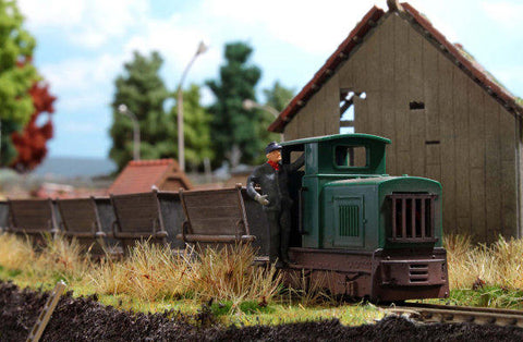 Busch 12001 ## Narrow gauge train set with peat wagons