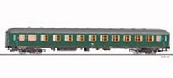 Tillig 16581 2nd class couchette coach Bc4üm-62 of the DB Ep. III