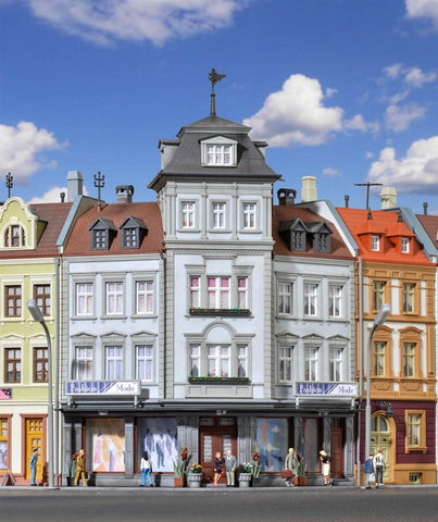 Kibri 38390 H0 Corner House With Fashion Store
